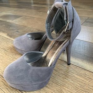 Forever 21 Grey 5” stiletto heel with 1 “platform